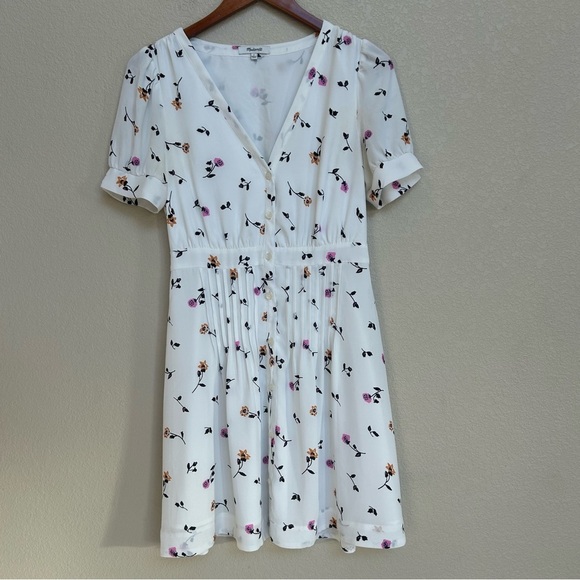 Madewell Daylily Pintuck Mini Dress  Sweet Blossoms White Floral Button-Front 2 - Picture 1 of 6
